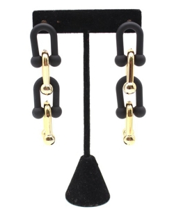 U Shaped Matt Earrings ES700129 BLACK